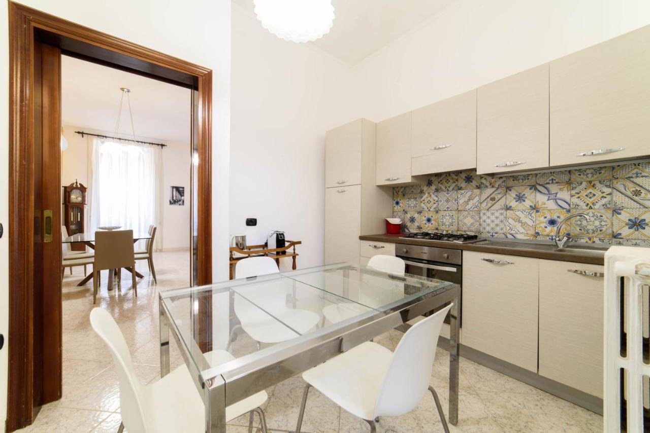 Casa Vacanze “In Centro” Salerno Exterior photo